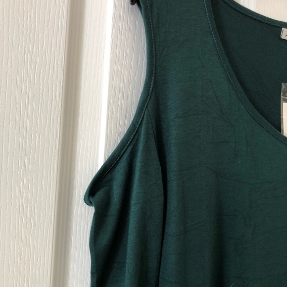 Aolakeke Classic Fashion Collection Forest Green Cold Shoulder Top Size Small - Picture 2 of 8